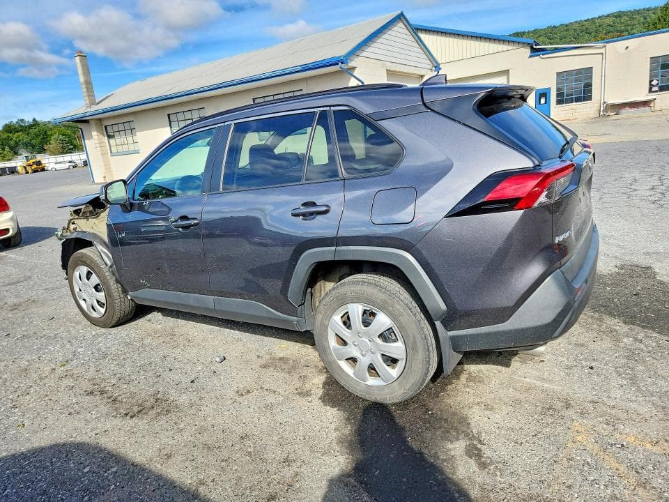 2019 TOYOTA RAV4 LE 2