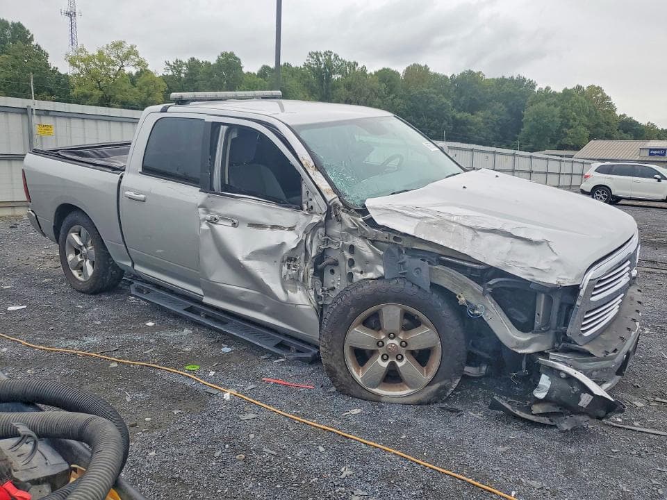 2019 RAM 1500 CLASSIC SLT 4