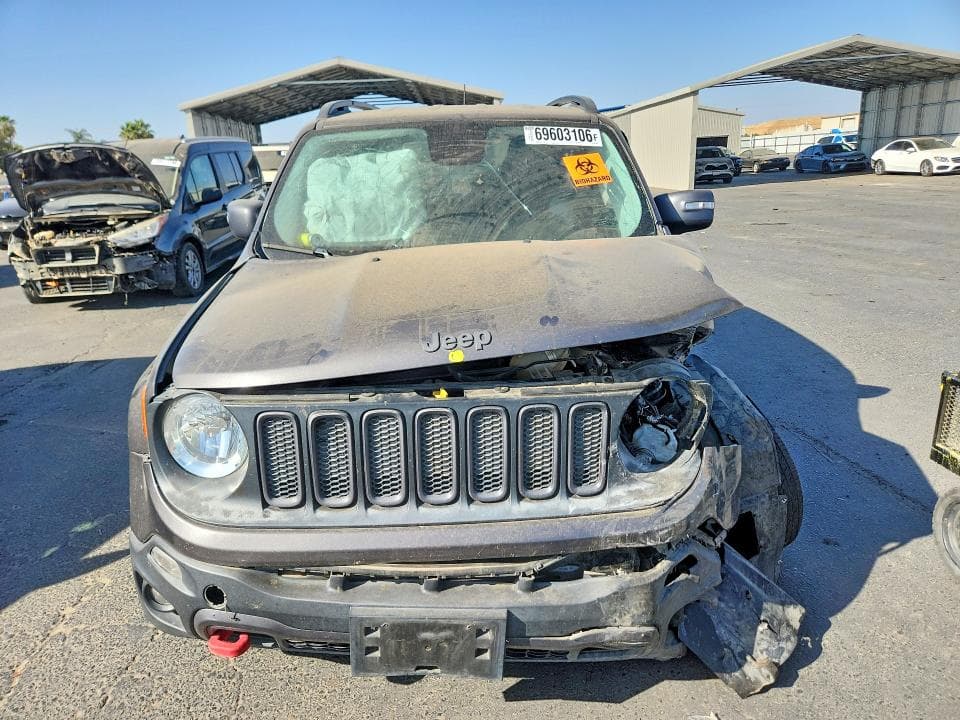 2017 JEEP RENEGADE TRAILHAWK 5