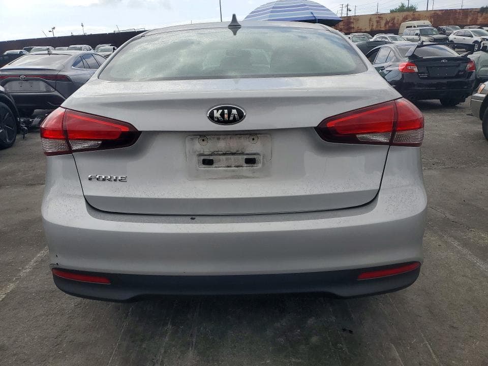 2017 KIA FORTE LX 6