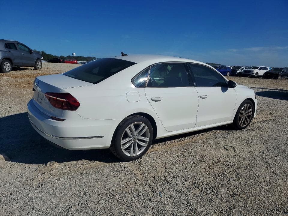 2019 VOLKSWAGEN PASSAT WOLFSBURG 3