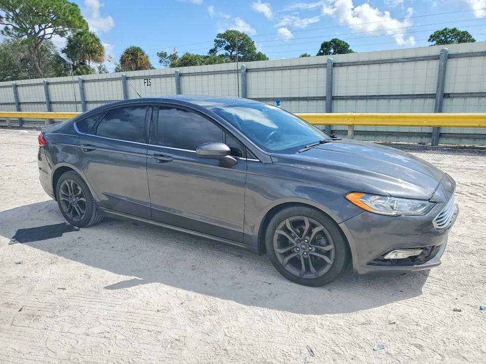 2018 FORD FUSION SE 4