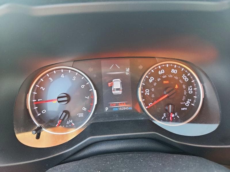 2020 TOYOTA RAV4 LE 9