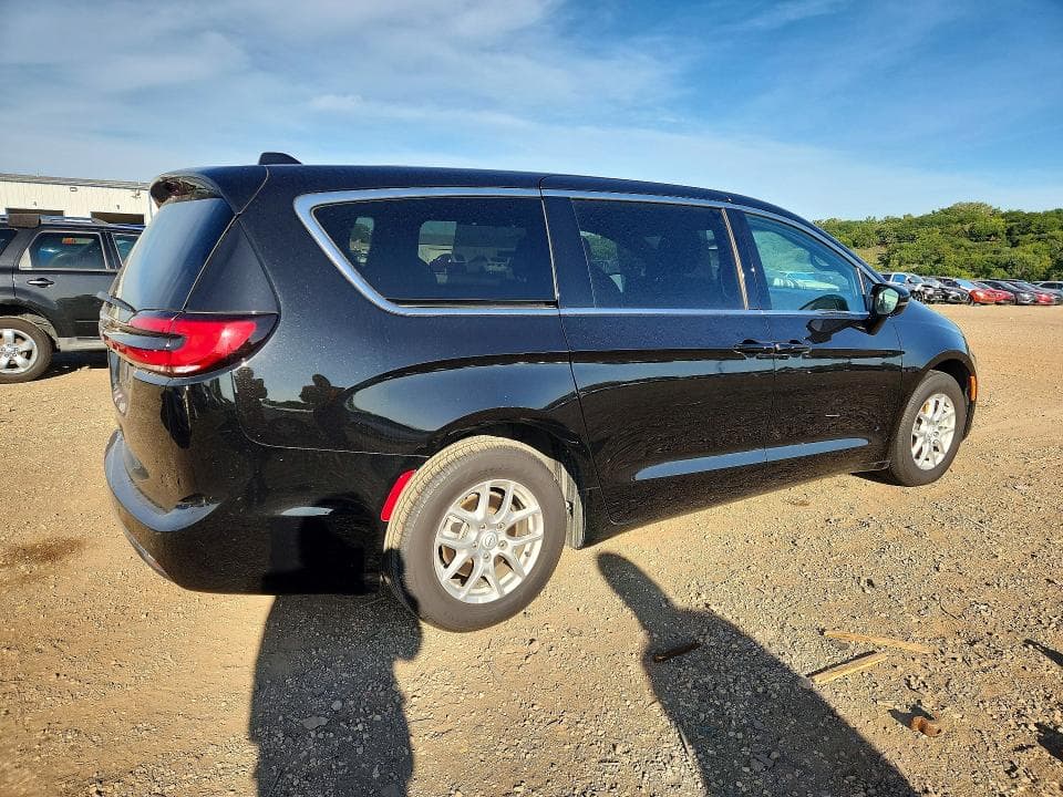 2026 CHRYSLER PACIFICA SELECT 3