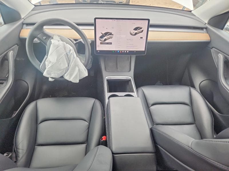 2021 TESLA MODEL Y 8