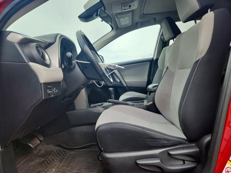 2017 TOYOTA RAV4 XLE 7