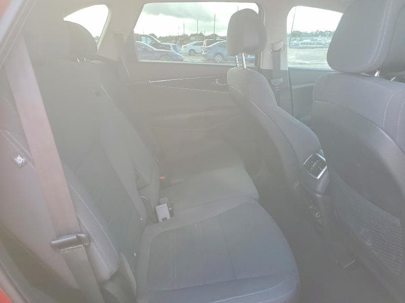 2017 KIA SORENTO LX V6 11