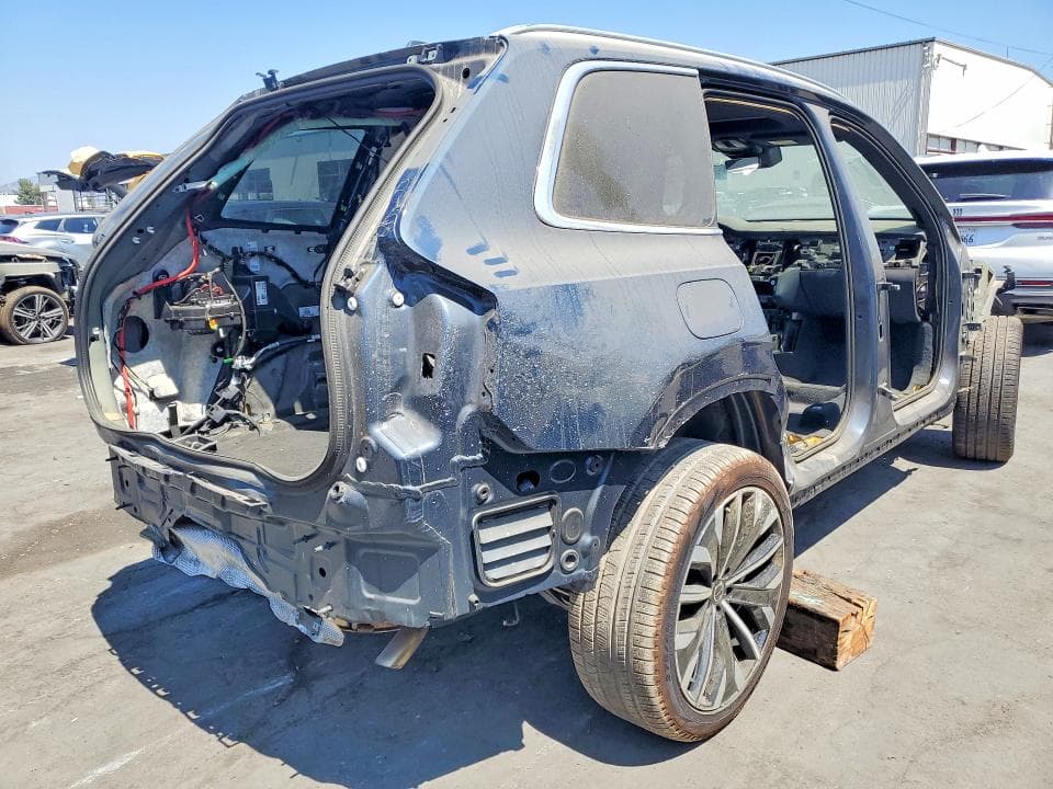 2026 VOLVO XC90 PLUS 3