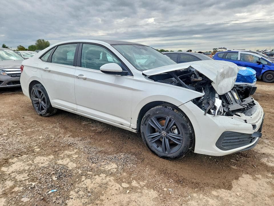 2024 VOLKSWAGEN JETTA SE 4