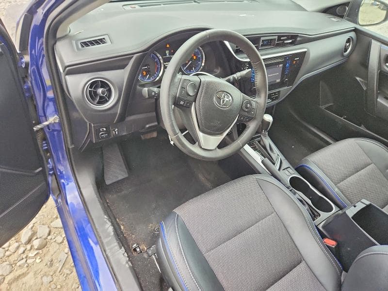 2017 TOYOTA COROLLA SE 8