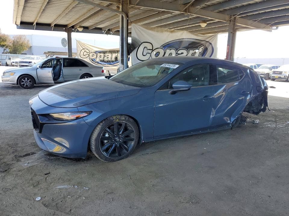 2019 MAZDA 3 PREMIUM - 1