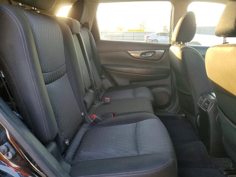 2019 NISSAN ROGUE SV 11