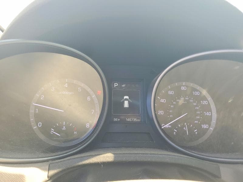 2017 HYUNDAI SANTA FE SE 9