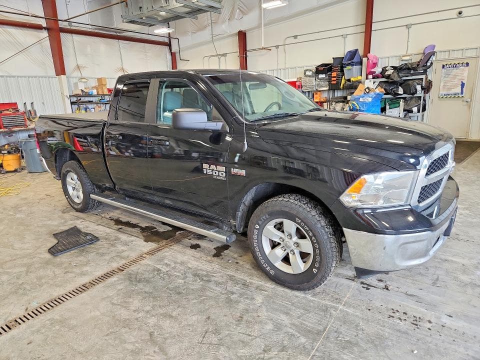2019 RAM 1500 CLASSIC SLT 4