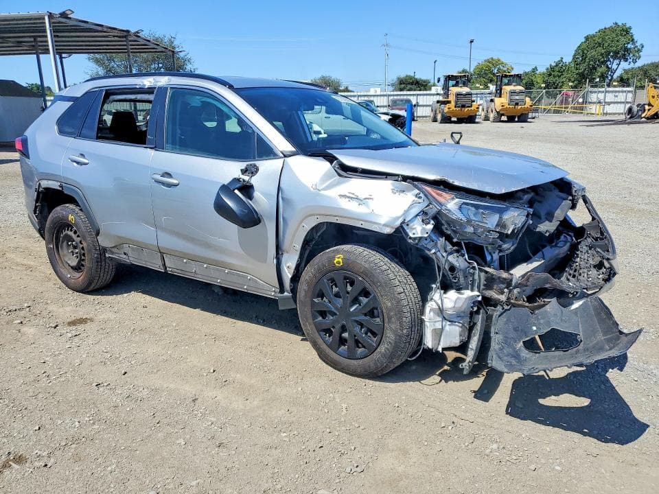 2021 TOYOTA RAV4 LE 4