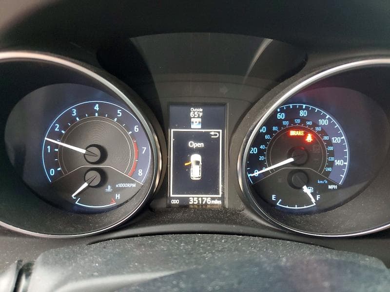 2017 TOYOTA COROLLA IM BASE 9