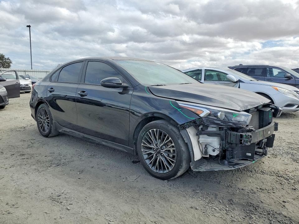 2024 KIA FORTE GT LINE 4