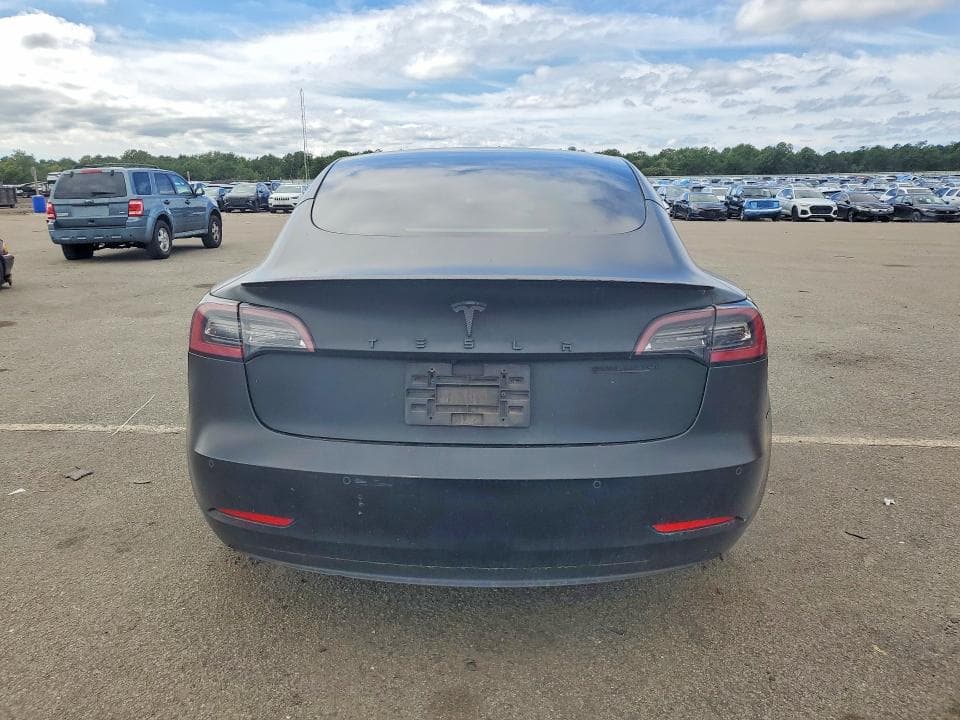 2022 TESLA MODEL 3 6