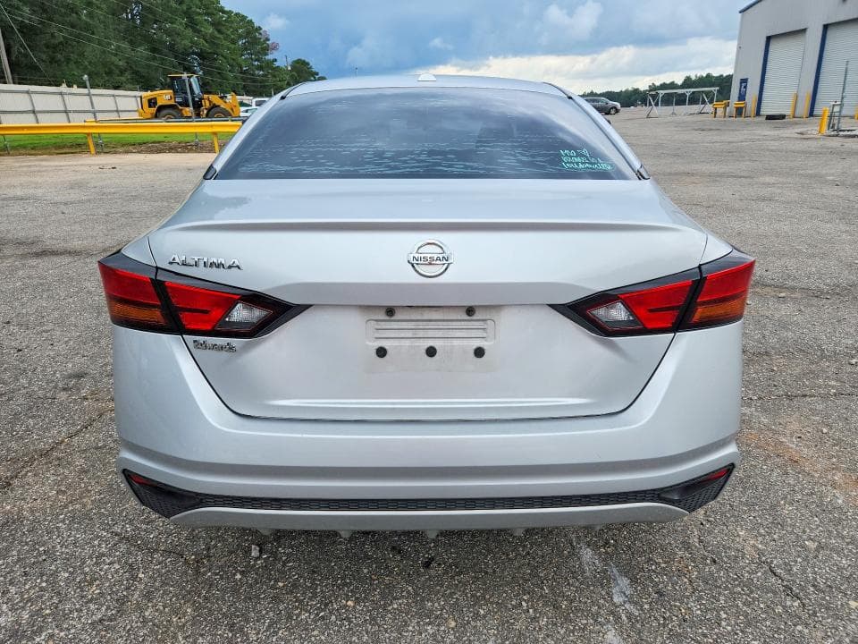 2019 NISS ALTIMA 6