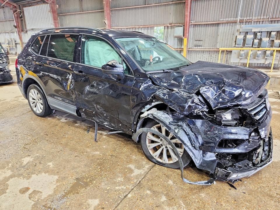2018 VOLKSWAGEN TIGUAN S 4