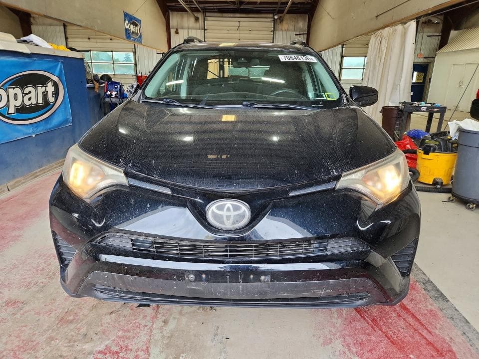 2017 TOYOTA RAV4 LE 5