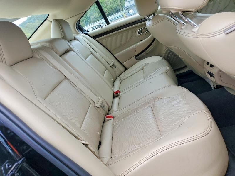 2019 FORD TAURUS LIMITED 10
