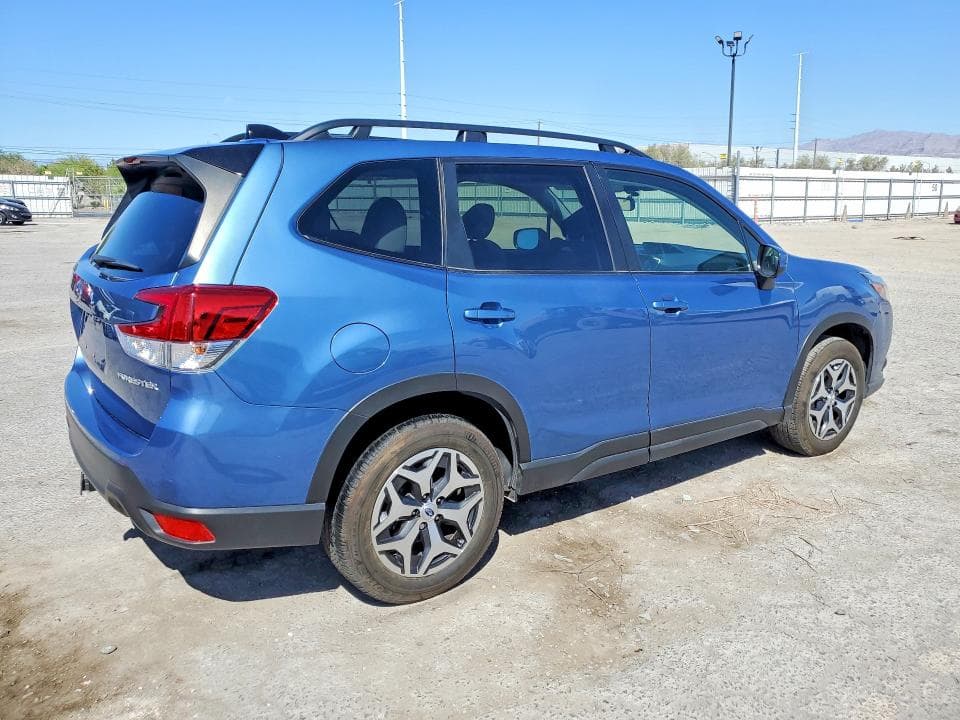2024 SUBARU FORESTER PREMIUM 3
