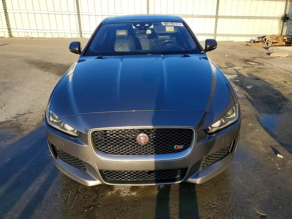 2018 JAGUAR XE S 5