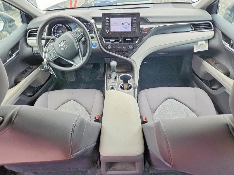 2024 TOYOTA CAMRY LE 8
