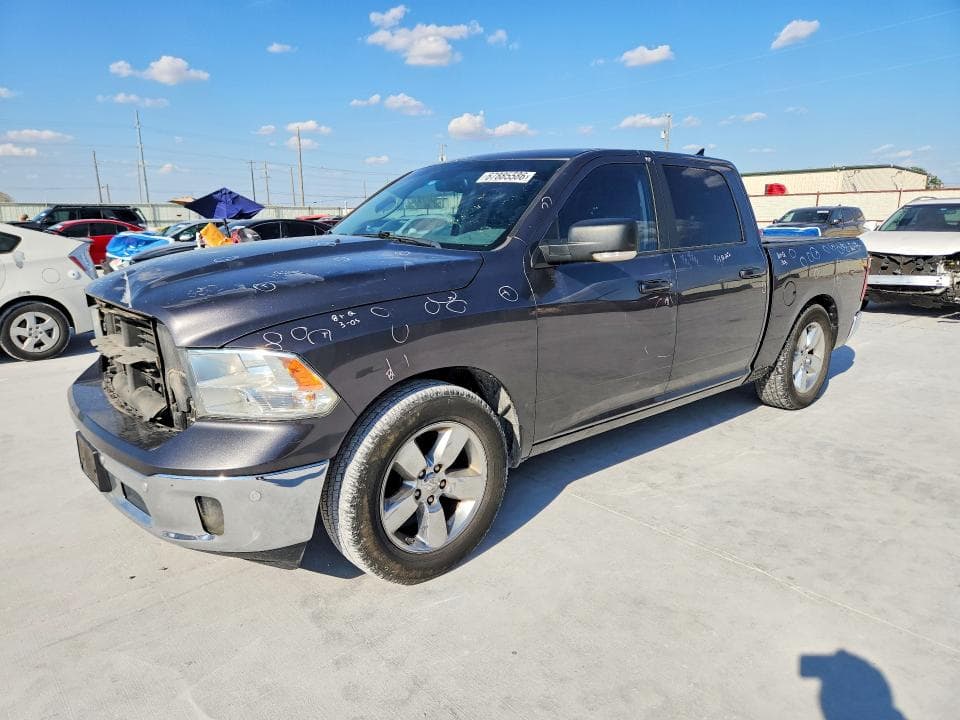 2019 RAM 1500 CLASSIC SLT - 1