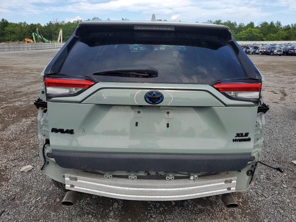 2020 TOYOTA RAV4 HYBRID XLE 6