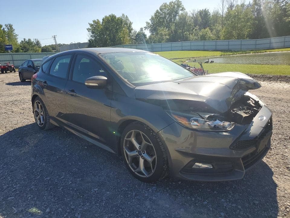 2017 FORD FOCUS ST 4