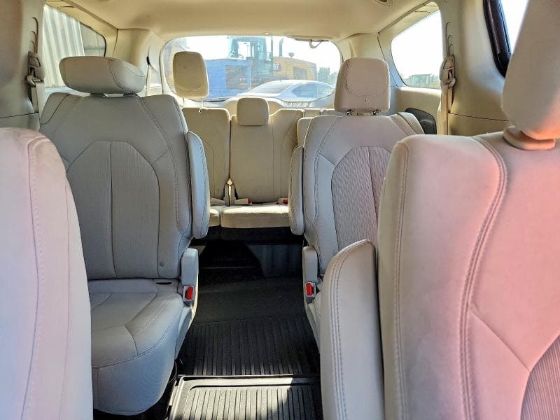 2017 CHRYSLER PACIFICA TOURING 10