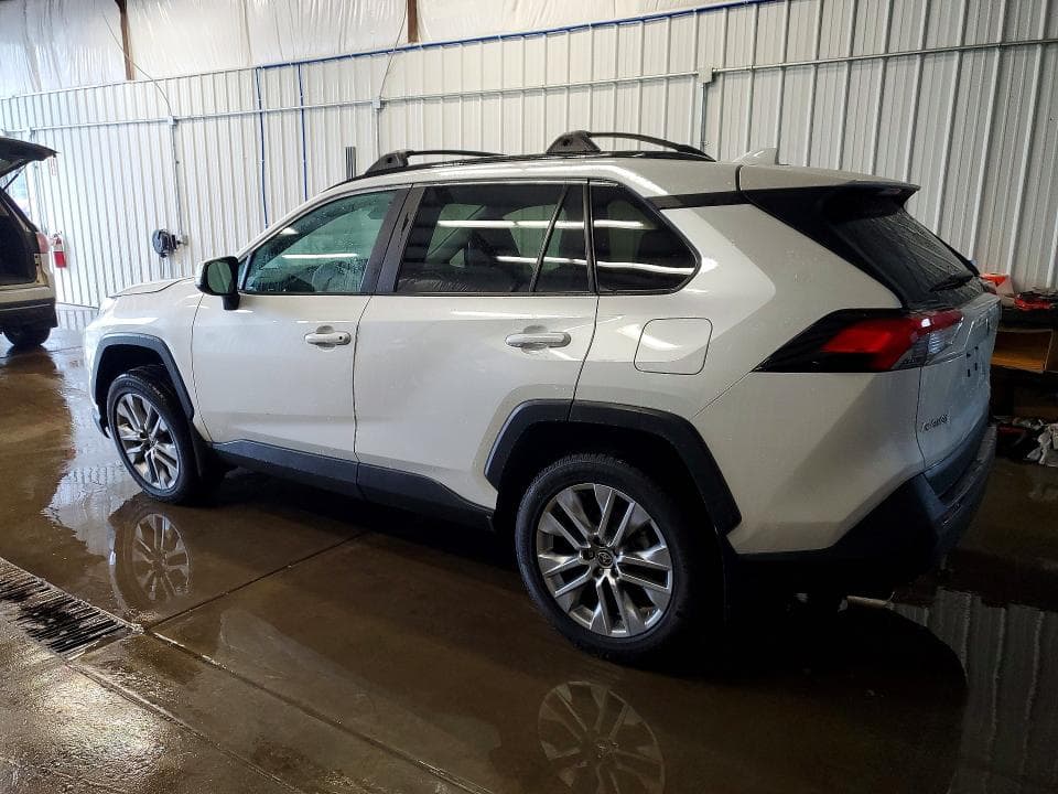 2024 TOYOTA RAV4 XLE PREMIUM 2