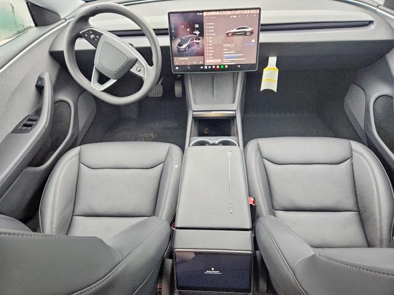 2025 TESLA MODEL 3 8