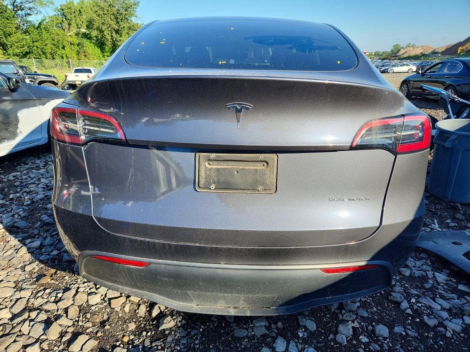 2023 TESLA MODEL Y 6