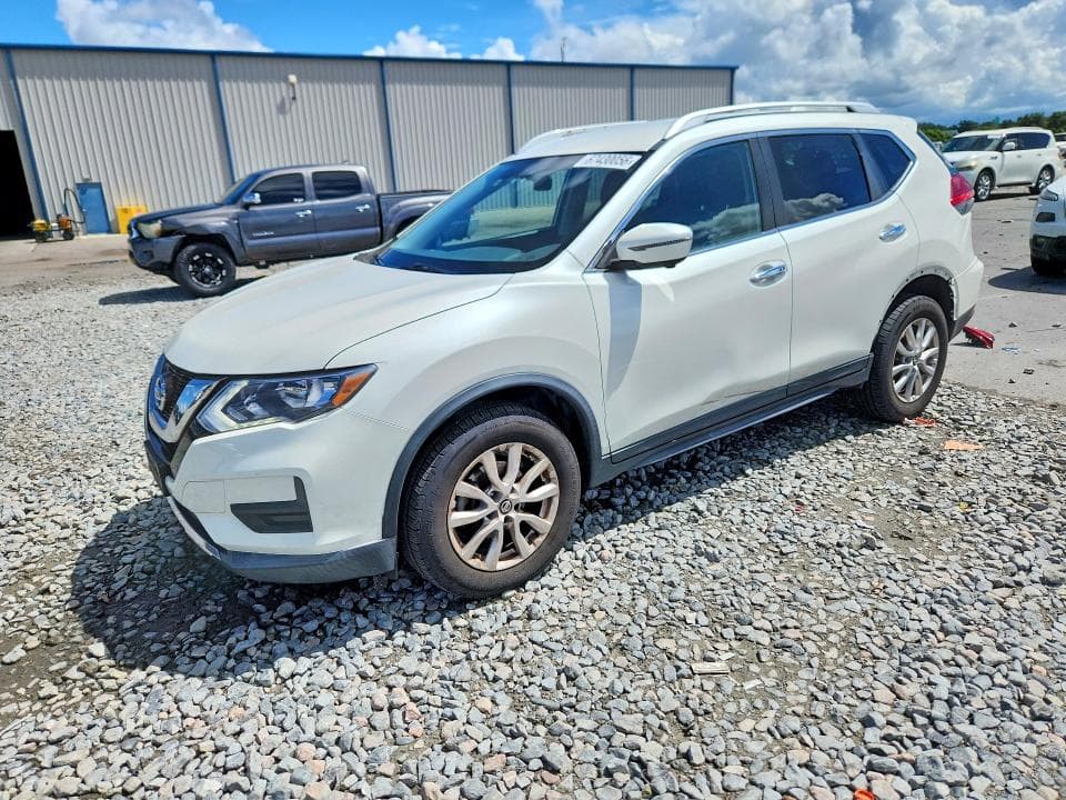 2017 NISSAN ROGUE SV - 1