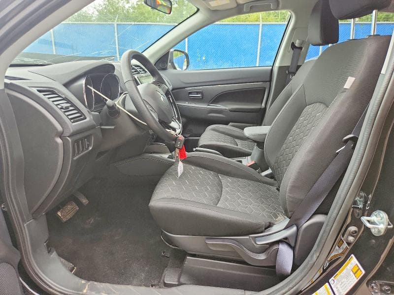 2025 MITSUBISHI RVR SE 7