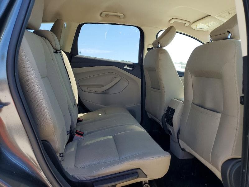 2019 FORD ESCAPE SE 11
