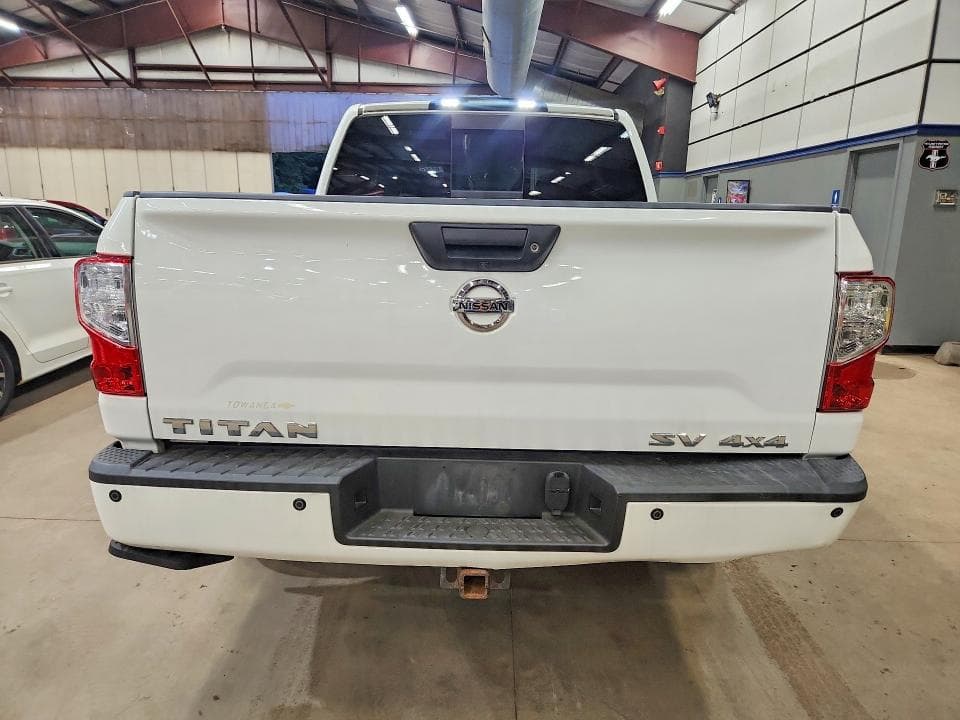 2018 NISSAN TITAN SV 6