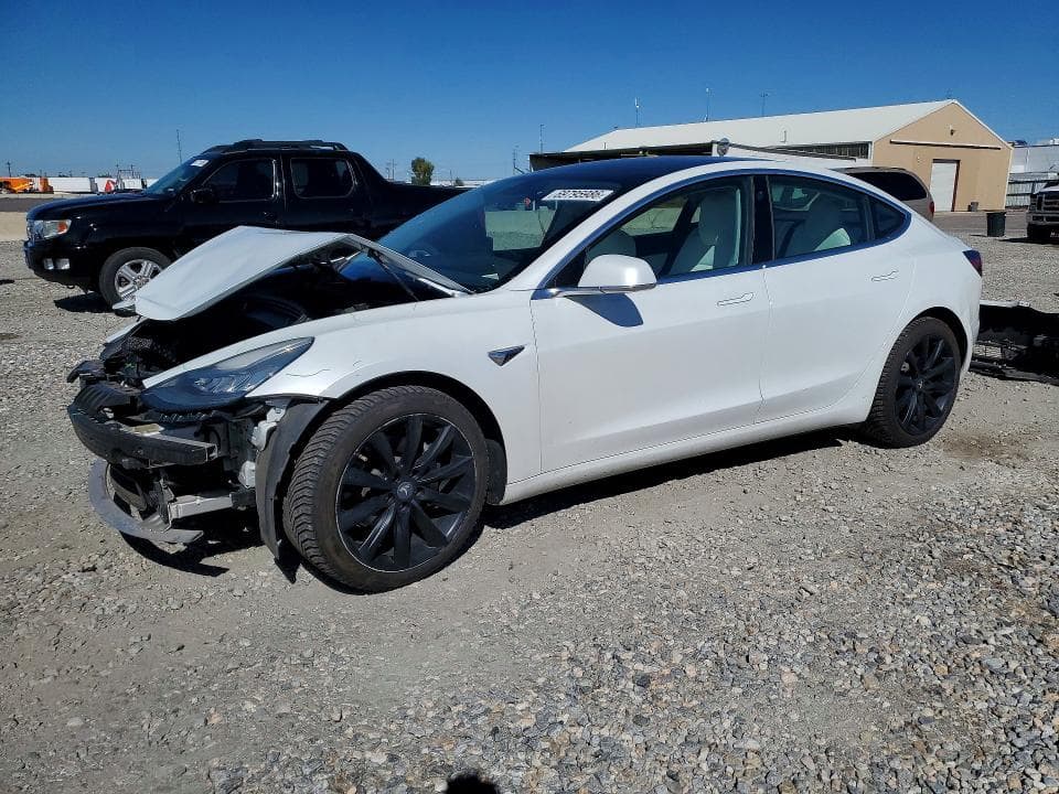 2018 TESLA MODEL 3