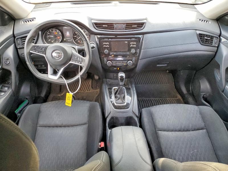 2017 NISSAN ROGUE SV 8