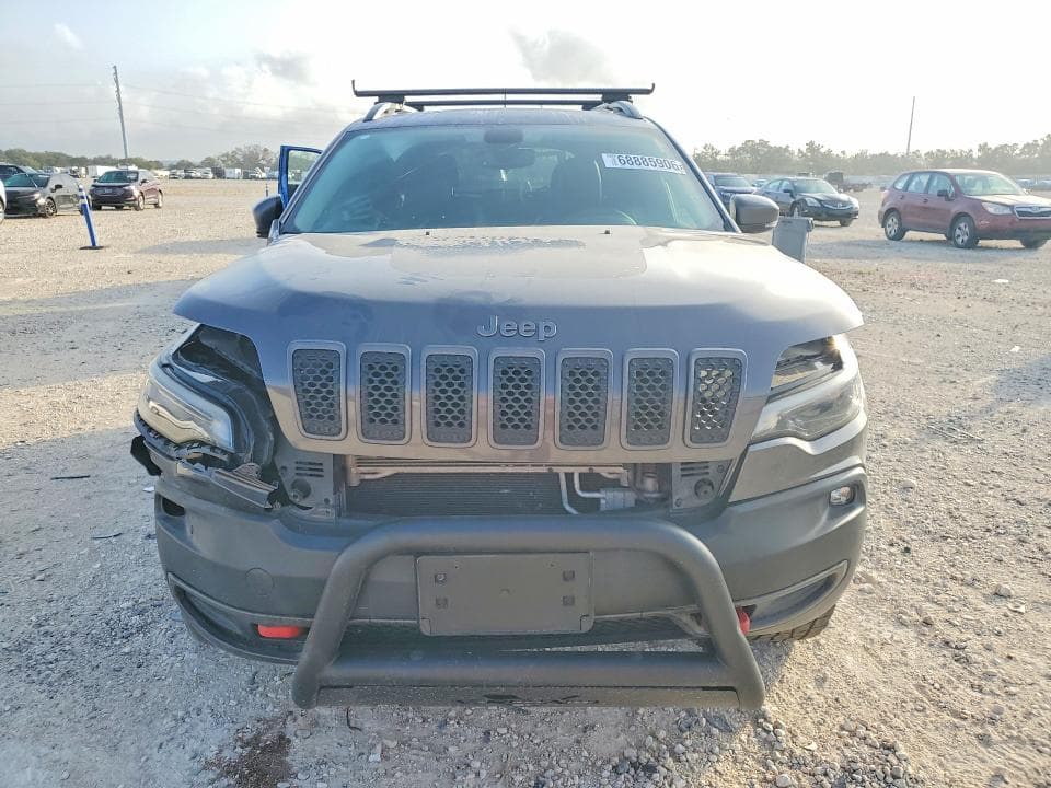 2019 JEEP CHEROKEE TRAILHAWK 5