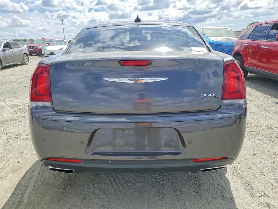 2019 CHRYSLER 300 S 6