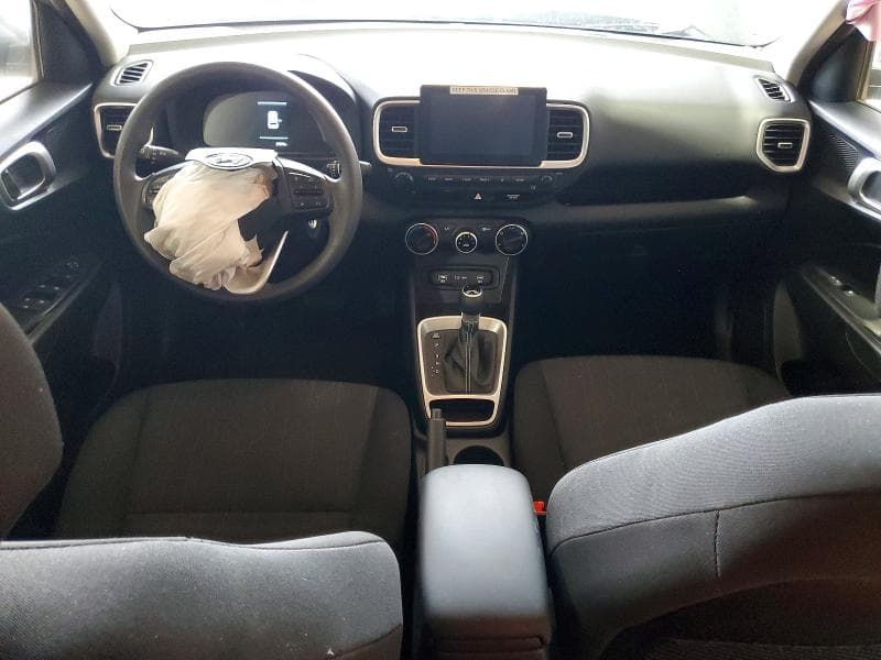 2026 HYUNDAI VENUE SE 8