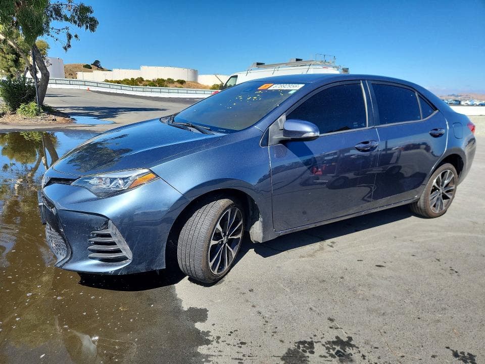 2019 TOYOTA COROLLA SE - 1