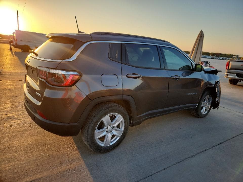 2022 JEEP COMPASS LATITUDE 3