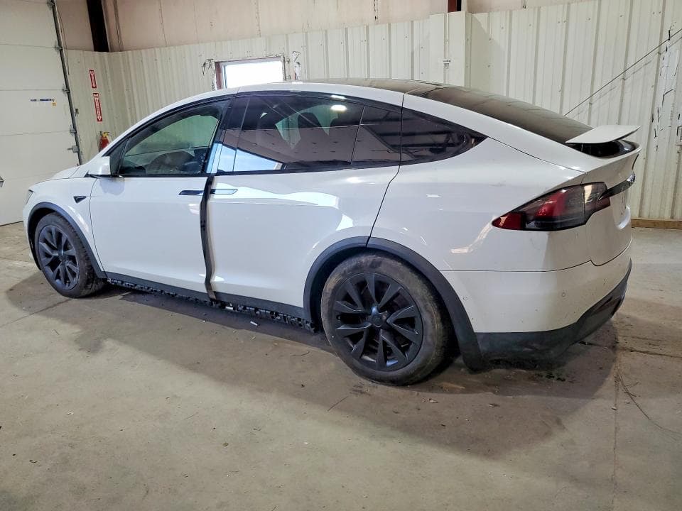 2022 TESLA MODEL X 2