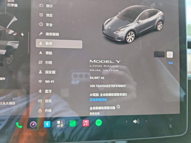 2022 TESLA MODEL Y 9