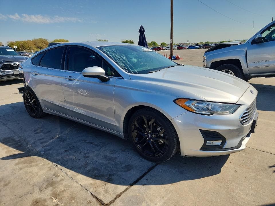 2019 FORD FUSION SE 4
